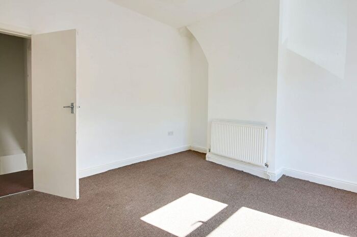 2 Bedroom End Of Terrace House To Rent In Belvoir Road, Widnes, WA8