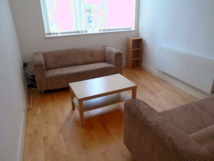 2 Bedroom Flat To Rent In Apt Dain Court, B29