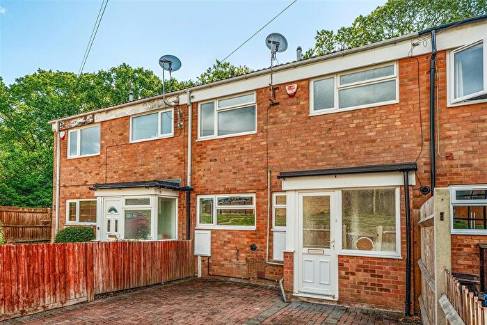 3 Bedroom Terraced House For Sale In South Meadow, Crowthorne, Berkshire, RG45