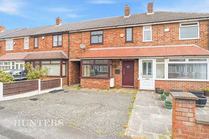 3 Bedroom Town House For Sale In Glenmore Drive, Failsworth, Oldham, M35