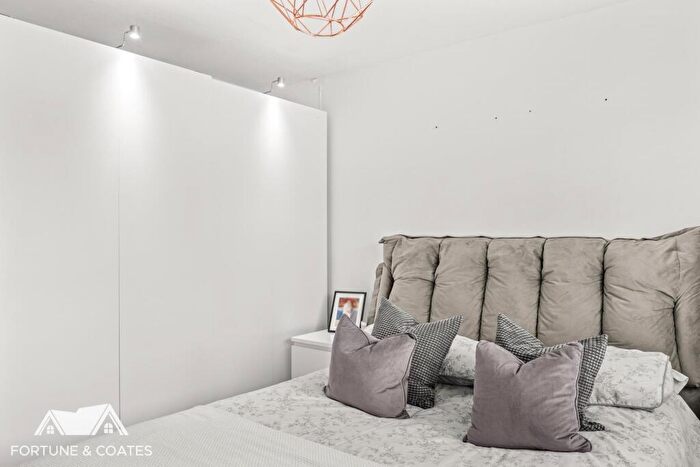 3 Bedroom Terraced House For Sale In Jerounds, Harlow, CM19