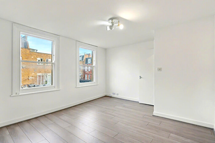 2 Bedroom Flat To Rent In Chapel Market, N1