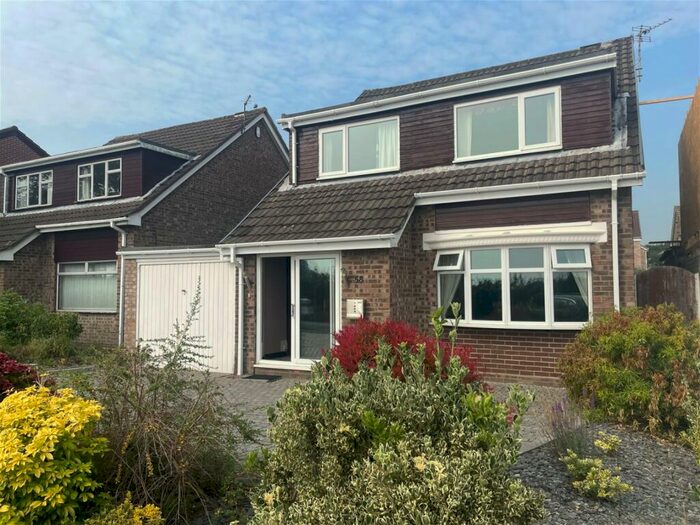4 Bedroom Detached House For Sale In Black Moss Lane, Aughton, L39