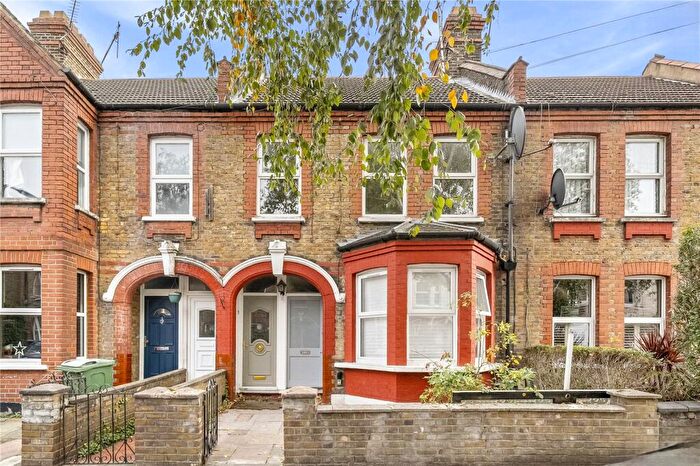 2 Bedroom Flat For Sale In Morieux Road, Leyton, London, E10