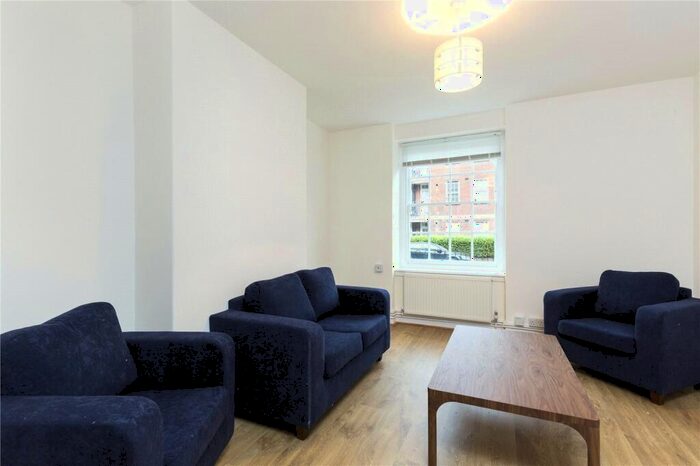 3 Bedroom Flat To Rent In Stanfield House, - Frampton Street, London, NW8