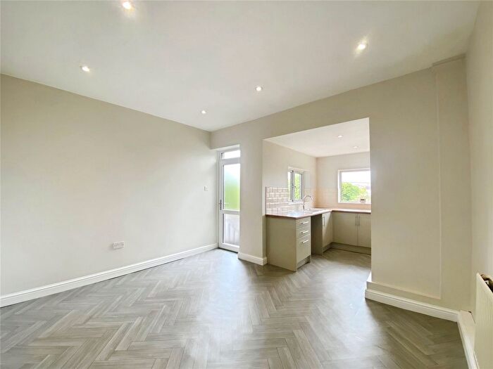 3 Bedroom Terraced House For Sale In Grafton Road, Keighley, West Yorkshire, BD21