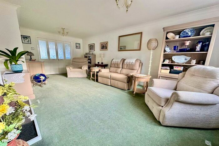 2 Bedroom Semi-Detached House For Sale In Alexander Road, Braintree, CM7
