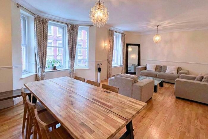 3 Bedroom Flat To Rent In Eastcastle Street, Oxford Street, W1T
