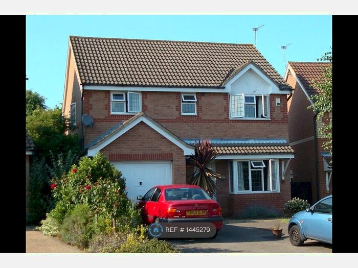 4 Bedroom Detached House To Rent In Bellamy Close, Knebworth, SG3