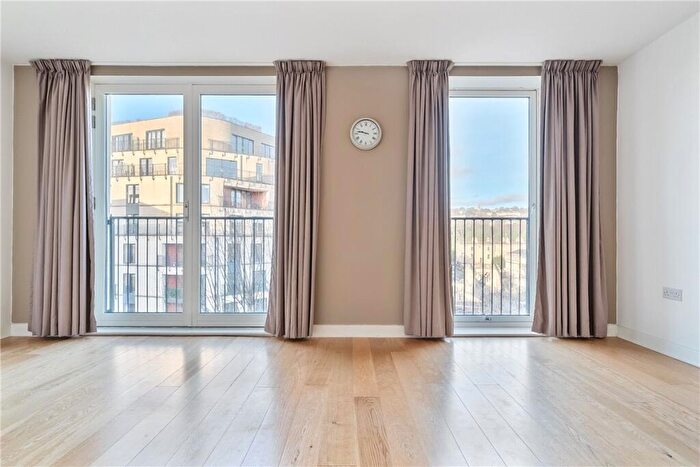 2 Bedroom Apartment To Rent In Victoria Bridge Road, Bath, Somerset, BA2