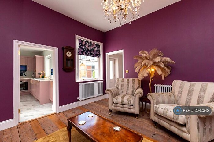 2 Bedroom Maisonette To Rent In West Street, Bognor Regis, PO21