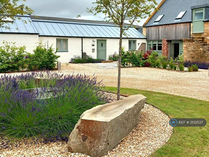 1 Bedroom Bungalow To Rent In Sturt Farm Courtyard, Burford, OX18