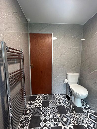 2 Bedroom Detached House To Rent In Saggar Street, West End, Dundee, DD2