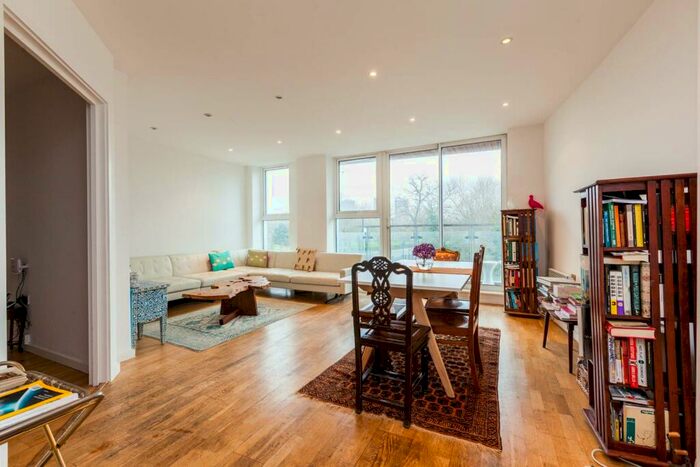 1 Bedroom Flat To Rent In Palmers Road, Bethnal Green, London, E2