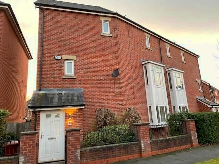 4 Bedroom Property To Rent In Drayton Street, Hulme, Manchester, M15