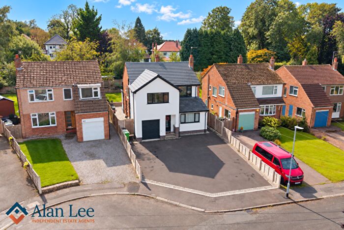 4 Bedroom Detached House For Sale In Amberley Road, Macclesfield, SK11