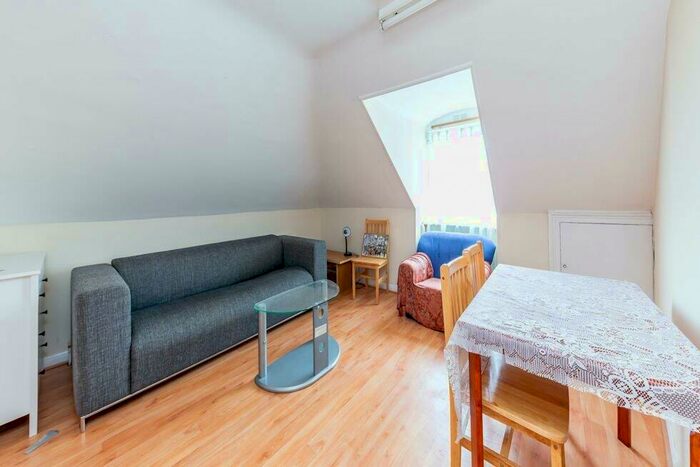 1 Bedroom Flat To Rent In Stroud Green Road, Finsbury Park, N4