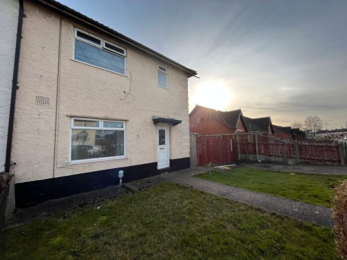 3 Bedroom Semi-Detached House To Rent In Norton Grove, Hull, HU4