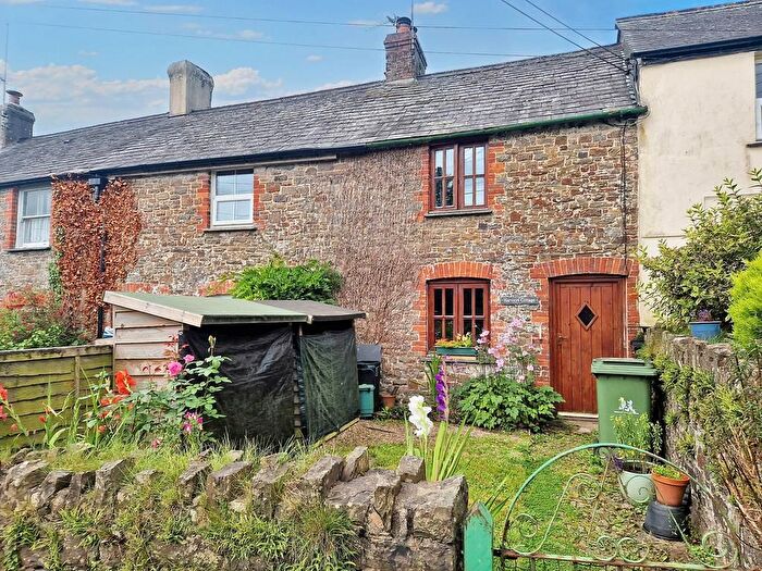 2 Bedroom Cottage To Rent In Sutcombe, Holsworthy, EX22