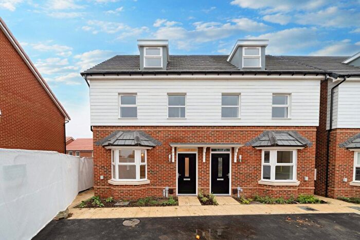 3 Bedroom Semi-Detached House To Rent In Dragon Way, Sturry, Canterbury, Kent, CT2