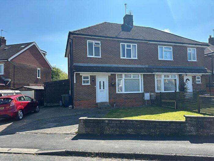 3 Bedroom Semi Detached House For Sale In Cranborne Crescent, Potters Bar, EN6