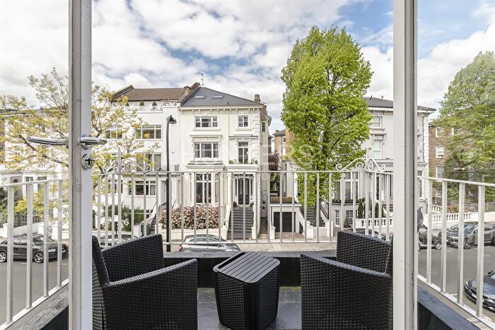 3 Bedroom Flat To Rent In Buckland Crescent, London, NW3