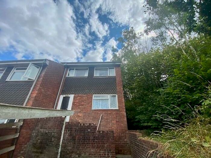 2 Bedroom House To Rent In The Hawthorns, Cardiff, CF23