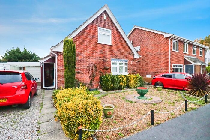 3 Bedroom Detached House For Sale In Hammond Close, Norwich, NR7