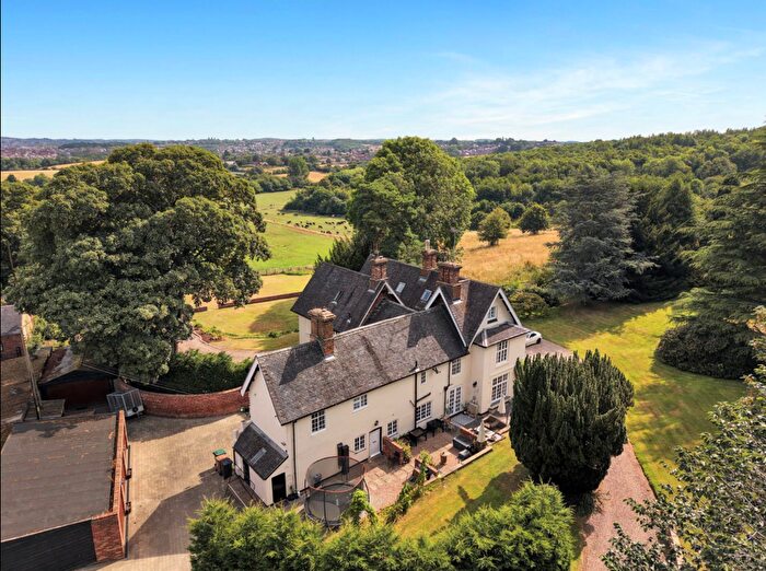 6 Bedroom Detached House For Sale In Hillside Road, Linton, DE12