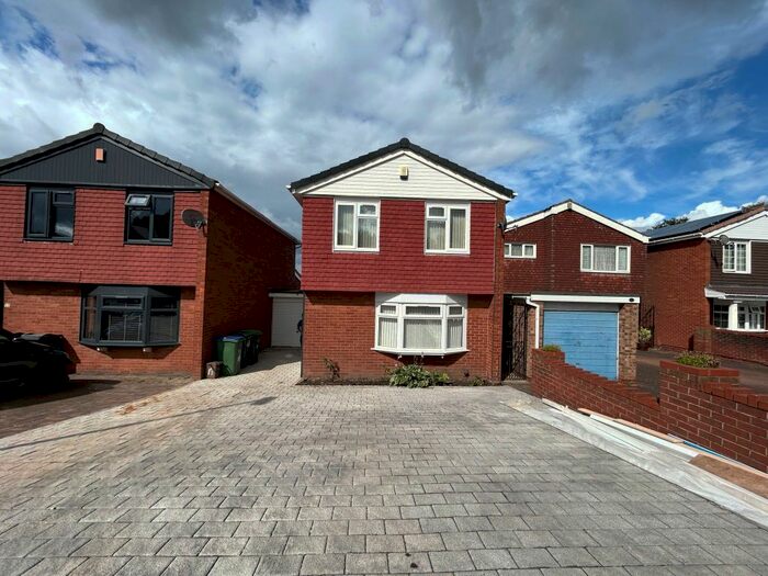 3 Bedroom Property To Rent In Priory Close, West Bromwich, B70