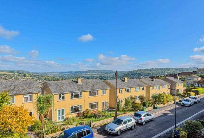 4 Bedroom End Of Terrace House To Rent In Marshfield Way, Bath, Bath, BA1