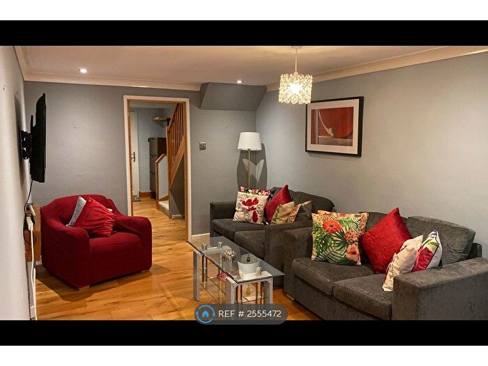 4 Bedroom Terraced House To Rent In Jackson Road, Cambridge, CB4