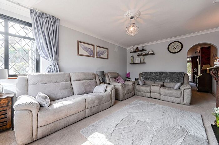 4 Bedroom Semi Detached House For Sale In Ridgeway Drive, Bromley, BR1