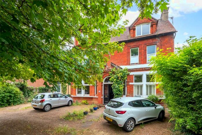 2 Bedroom Apartment To Rent In Eaton Road, Sutton, SM2