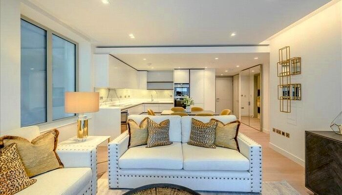 3 Bedroom Flat To Rent In Garrett Mansions, Paddington, W2