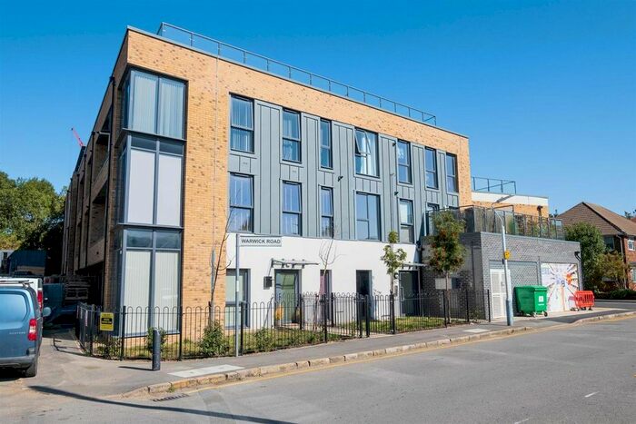 1 Bedroom Flat To Rent In Warwick Road, West Drayton, UB7