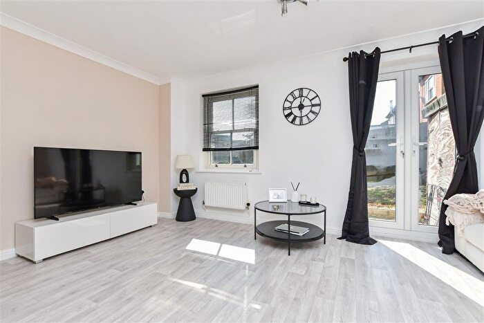 3 Bedroom End Terrace House For Sale In Herne Common, Herne Common, Herne Bay, Kent, CT6