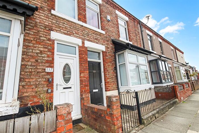 3 Bedroom Terraced House For Sale In Park Lane, Darlington, DL1