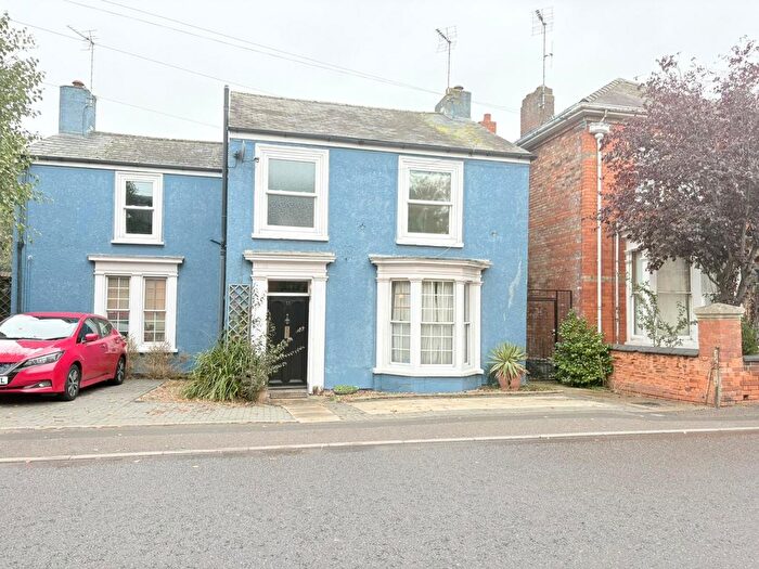 4 Bedroom Property To Rent In St. Thomas Road, Spalding, PE11