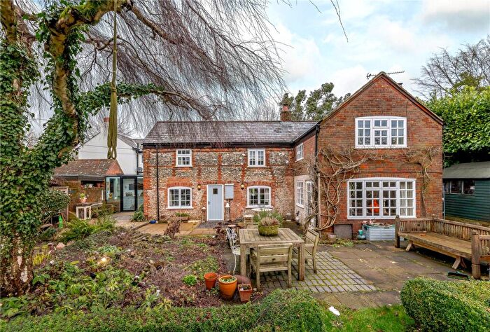 3 Bedroom Detached House To Rent In Beamond End, Amersham, Buckinghamshire, HP7