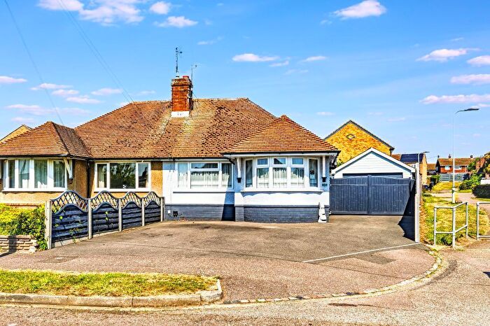 2 Bedroom Semi-Detached Bungalow For Sale In George Street, Clapham, Beds, MK41