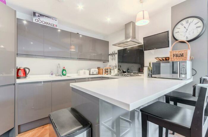 2 Bedroom Flat To Rent In Islington, Islington, London, N1