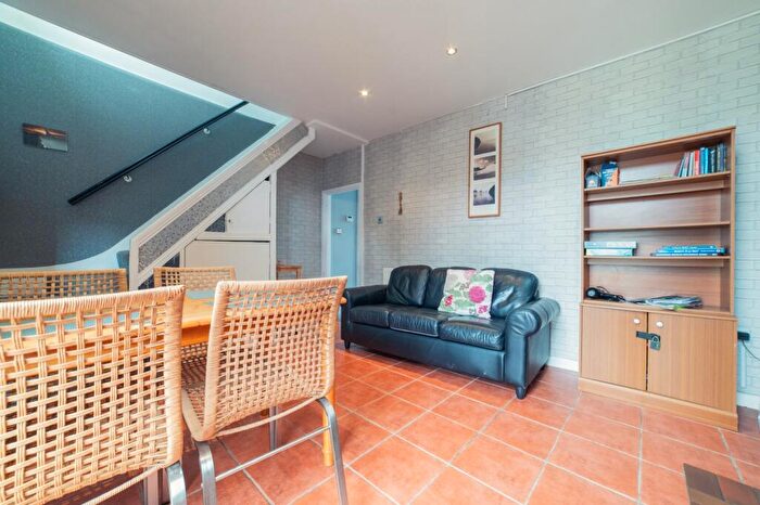 3 Bedroom Terraced House For Sale In Grove Terrace, Penarth, CF64