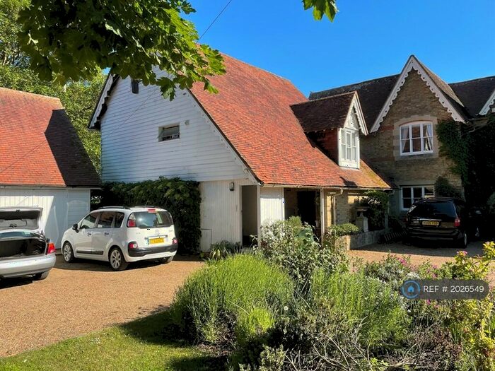 1 Bedroom Flat To Rent In Hernhill, Faversham, ME13