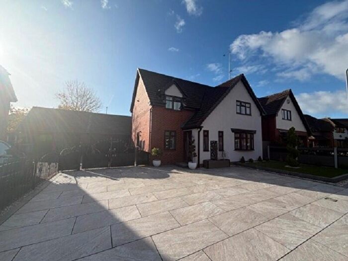 4 Bedroom Detached House For Sale In Redpoll Grove, Liverpool, Merseyside., L26