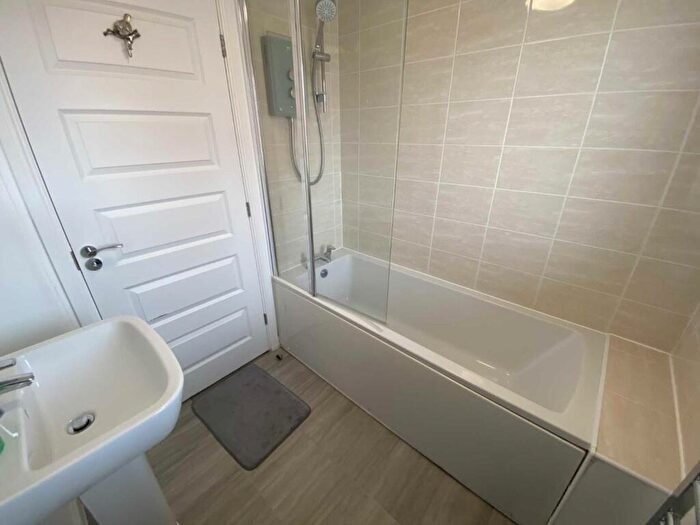 4 Bedroom Semi-Detached House To Rent In Mauretania Way, Brooklands, Milton Keynes, MK10