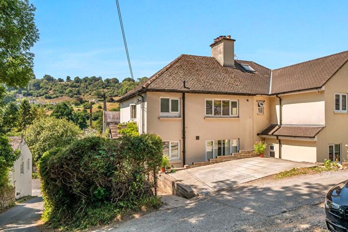 3 Bedroom Semi Detached House For Sale In Great Orchard, Thrupp, Stroud, GL5