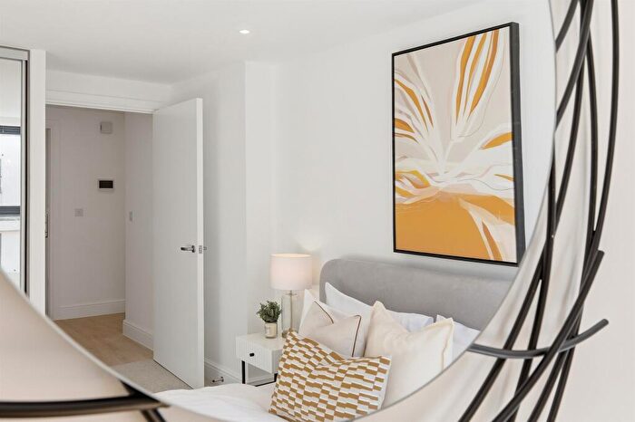 2 Bedroom Apartment For Sale In New Street, Aylesbury, HP20