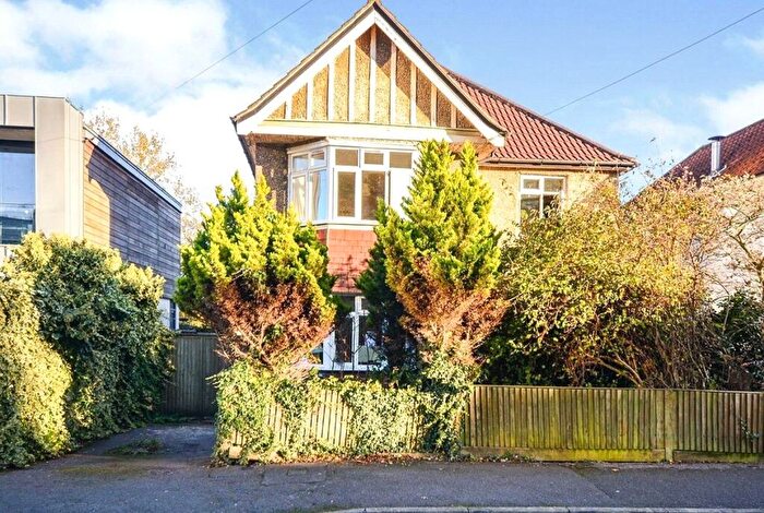 7 Bedroom House To Rent In Hartley Avenue, Southampton, Hampshire, SO17