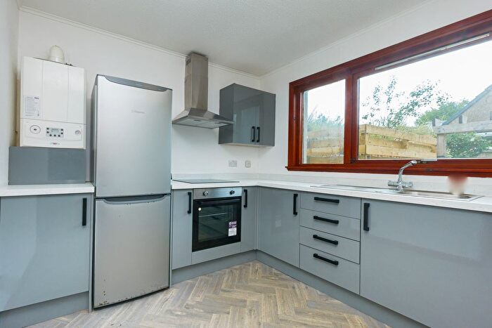 2 Bedroom Detached Bungalow For Sale In New Trows Road, Lanark, ML11